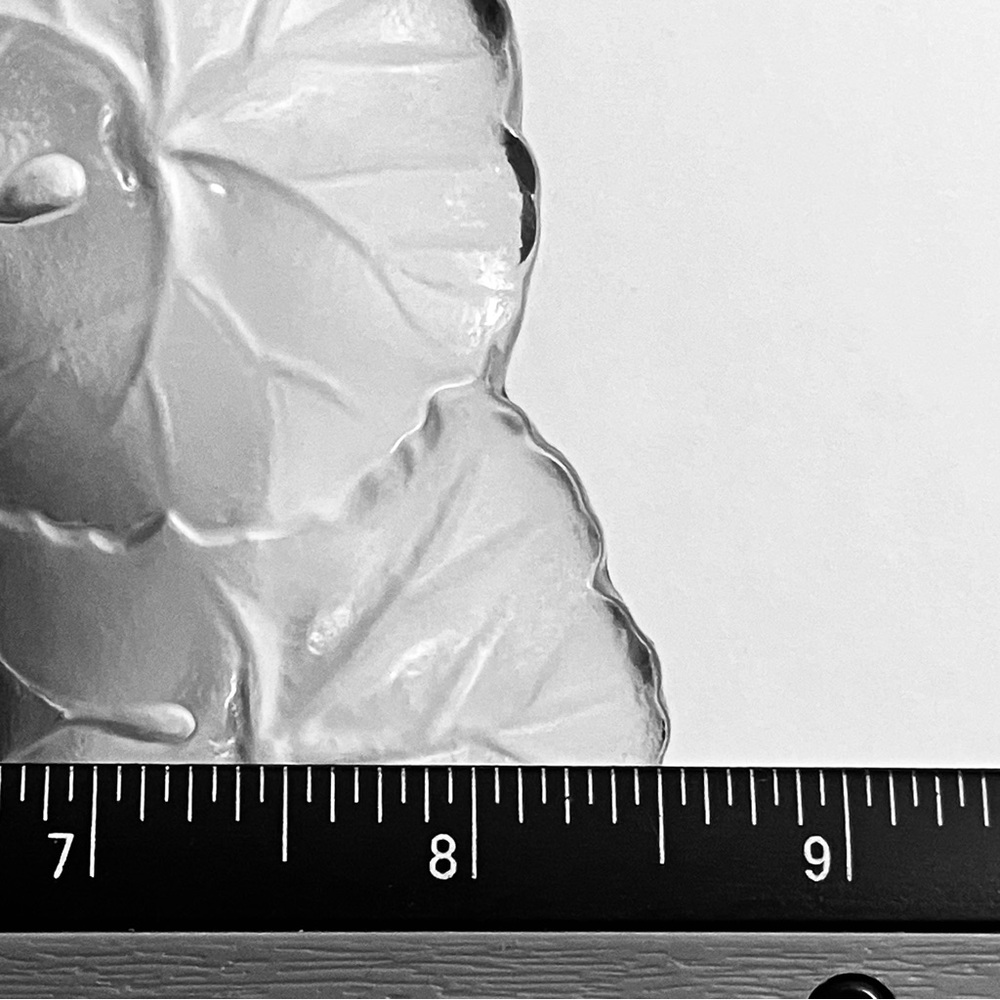 LALIQUE 8.5 Inch HONFLEUR BOWL / Some Scratches / FINE FRENCH CRYSTAL / Geranium - Picture 10 of 11